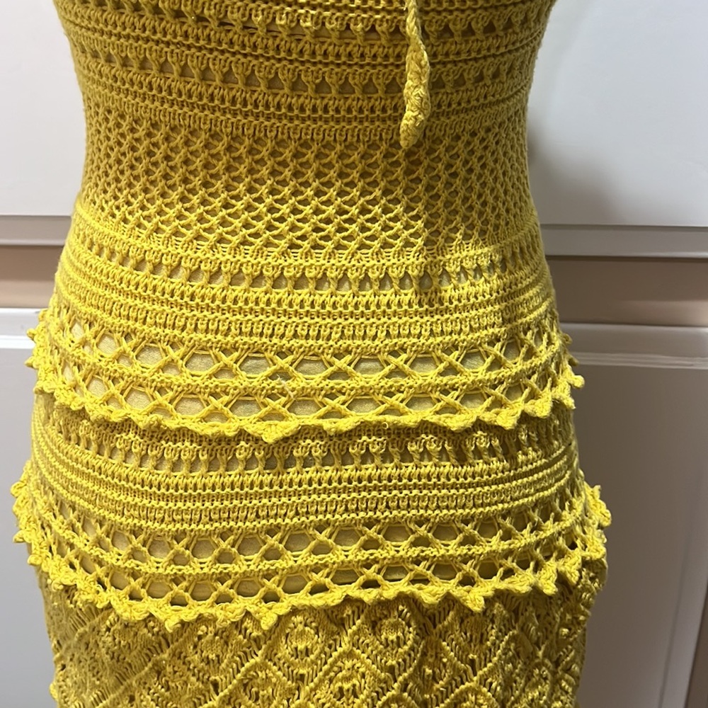Gorgeous, yellow crochet dress 🥰 - Picture 5 of 6